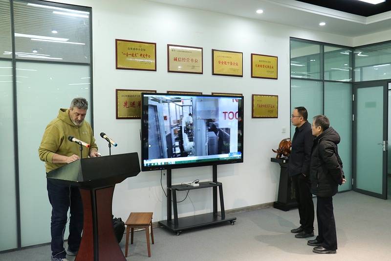 意大利RSA蒞臨百華鞋業(yè)洽談項目并成功簽約！