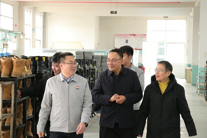 國(guó)內(nèi)著名集團(tuán)蒞臨百華鞋業(yè)，攜手打造合作新篇章！