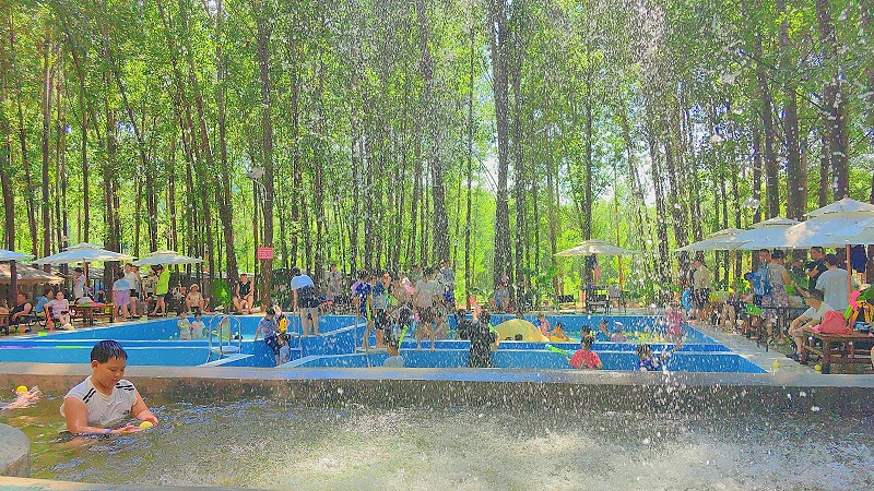 凝心聚力 攜手同行| 百華鞋業(yè)2025年度員工團建旅游活動圓滿收官！