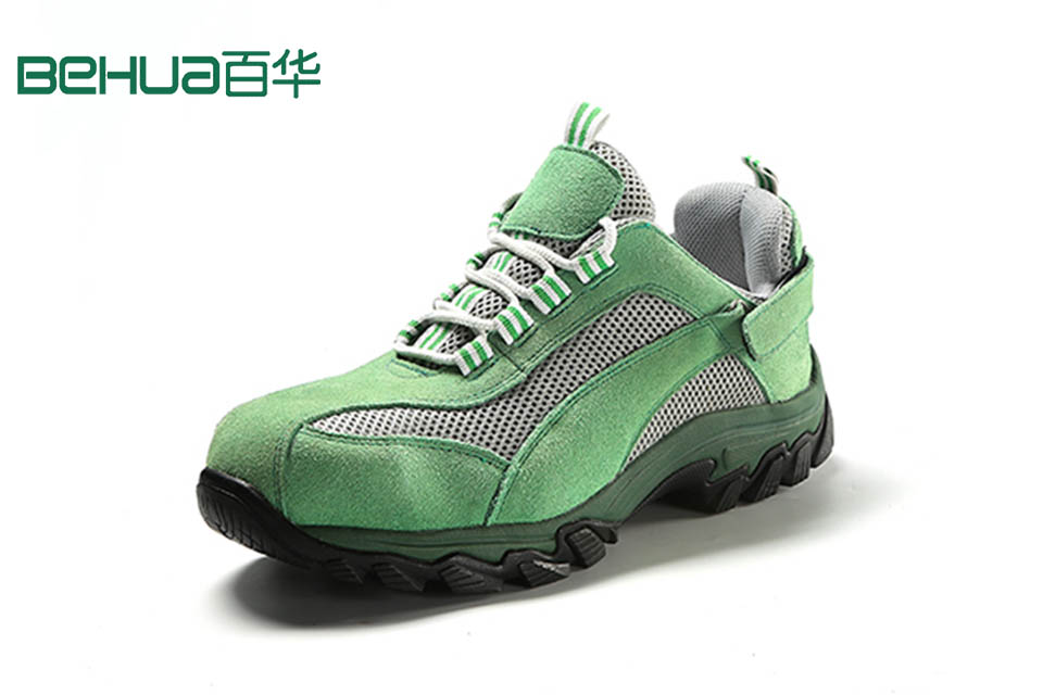 汽車制造業(yè)，通常都穿用哪些防護(hù)功能的勞保鞋呢？