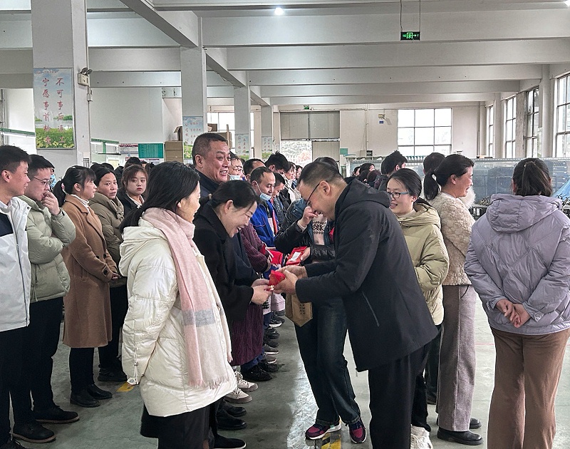 2024百華鞋業(yè)開(kāi)工大吉！蓄勢(shì)起航，乘龍而上！